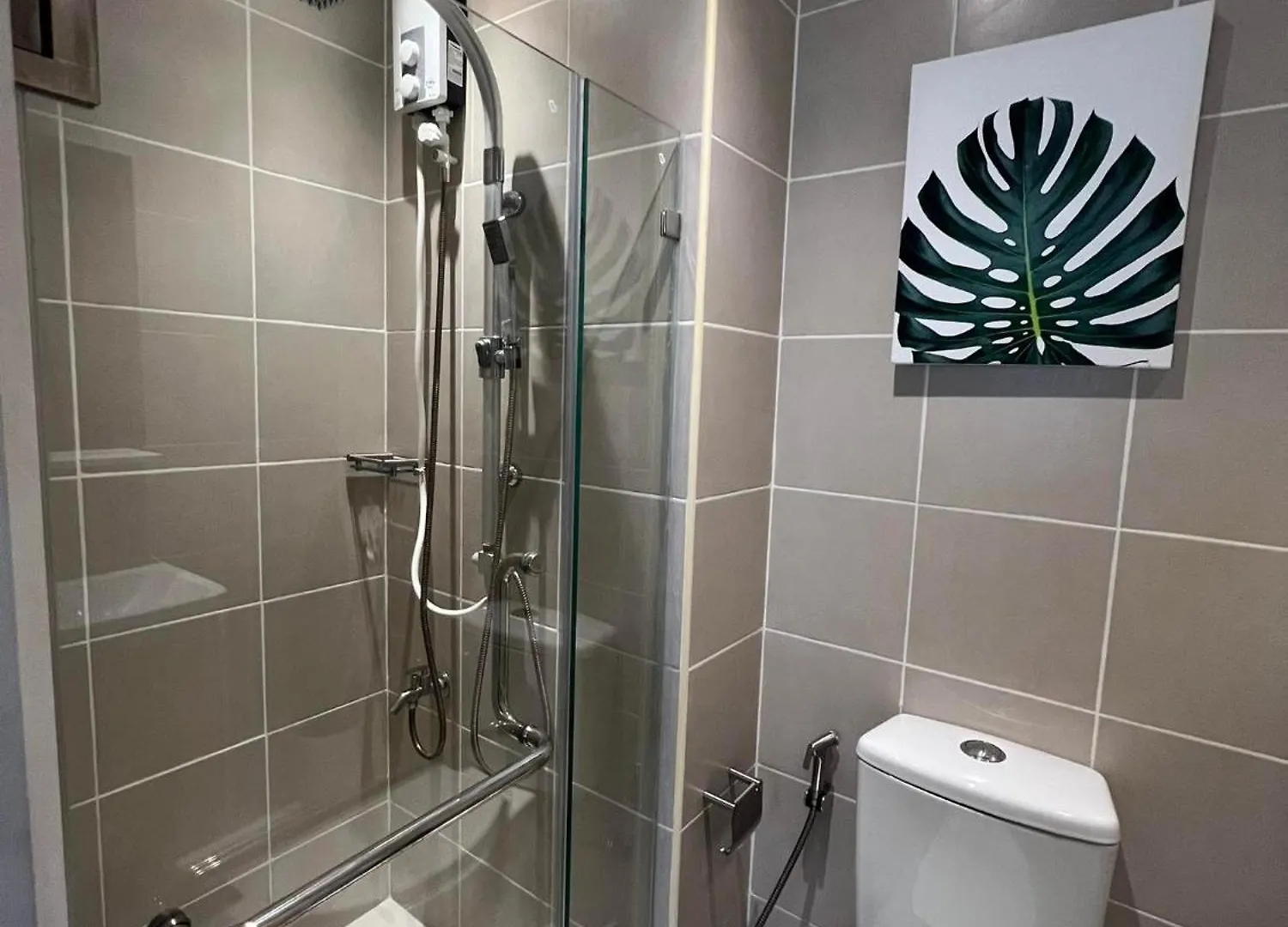 Apartment Luxury Lodgings By Pn Leonardo Manila