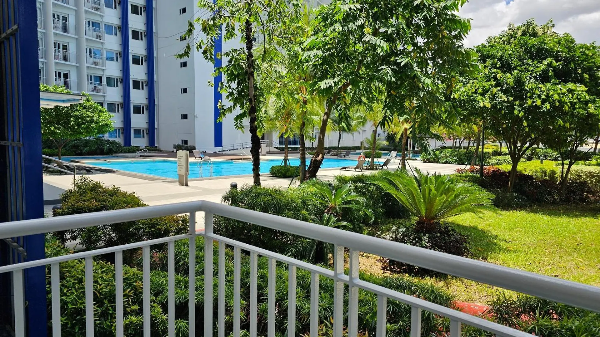 Apartment Luxury Lodgings By Pn Leonardo Manila